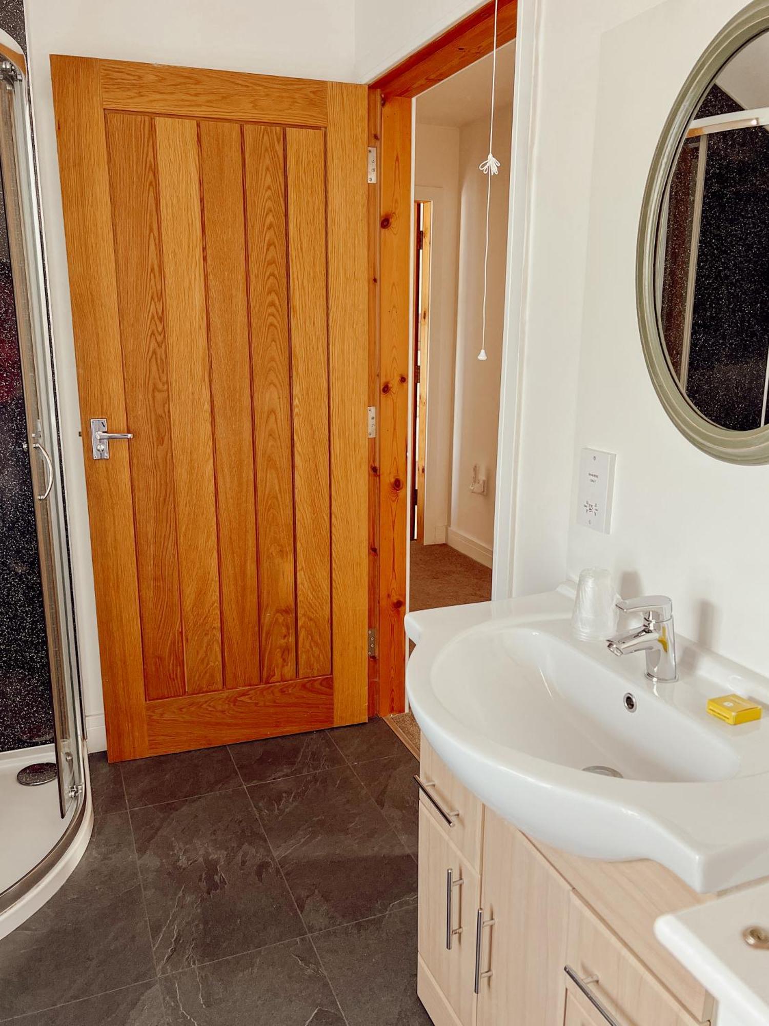 Loch Ness Gatehouse Apartments حصن أوغسطس المظهر الخارجي الصورة