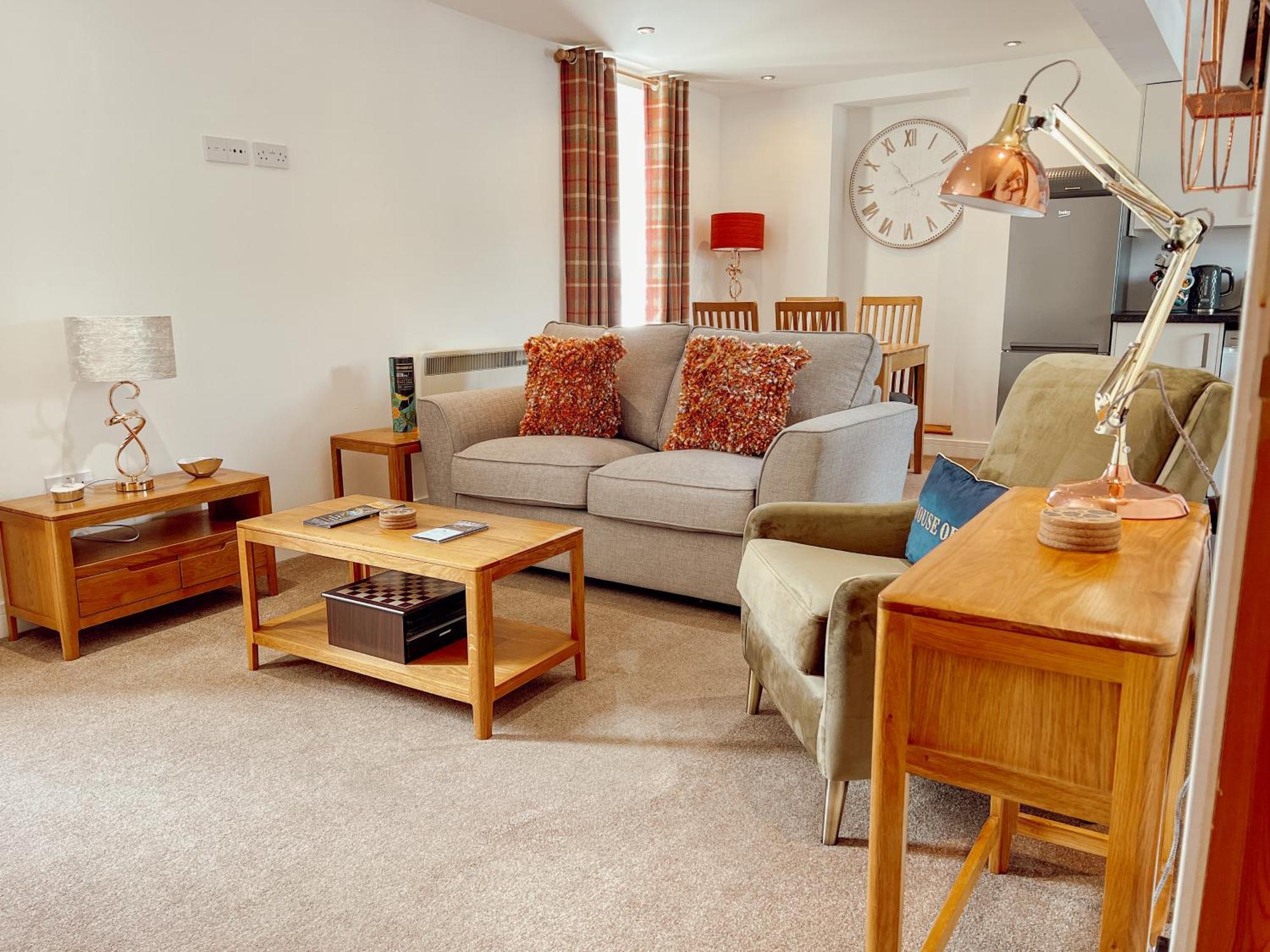 Loch Ness Gatehouse Apartments حصن أوغسطس المظهر الخارجي الصورة