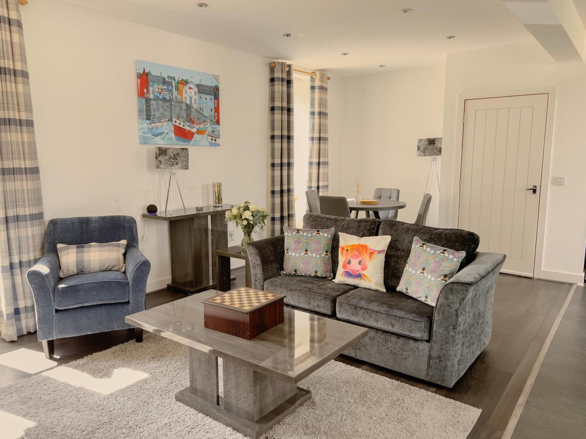 Loch Ness Gatehouse Apartments حصن أوغسطس المظهر الخارجي الصورة